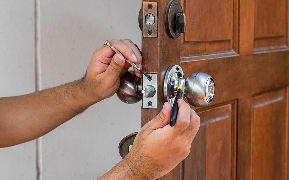 serrurier ouverture porte Parmain